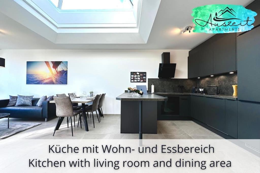 Auszeit Apartment Sunshine: Lakeside Retreat with Rooftop Terraces Friedrichshafen Exterior photo